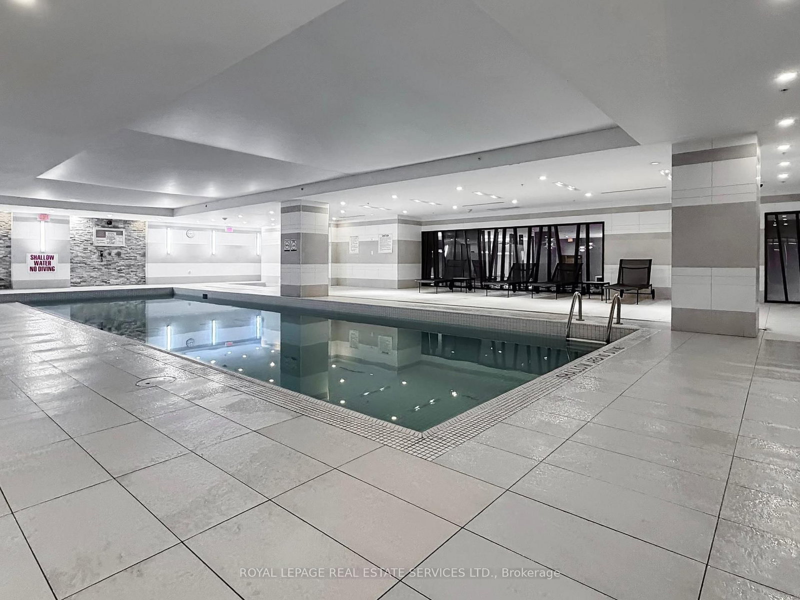 111 St. Clair Avenue W, Unit 1623 - Photo 32