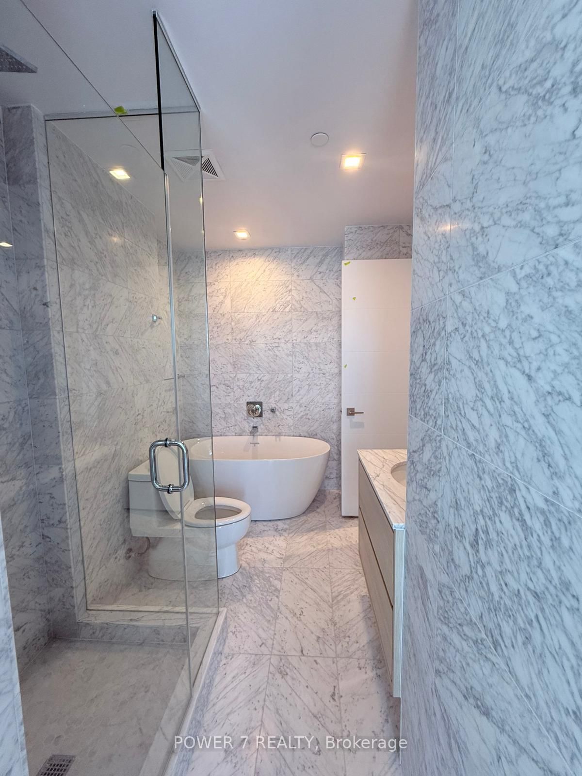 29 Green Trail Court, Unit 611 - Photo 11