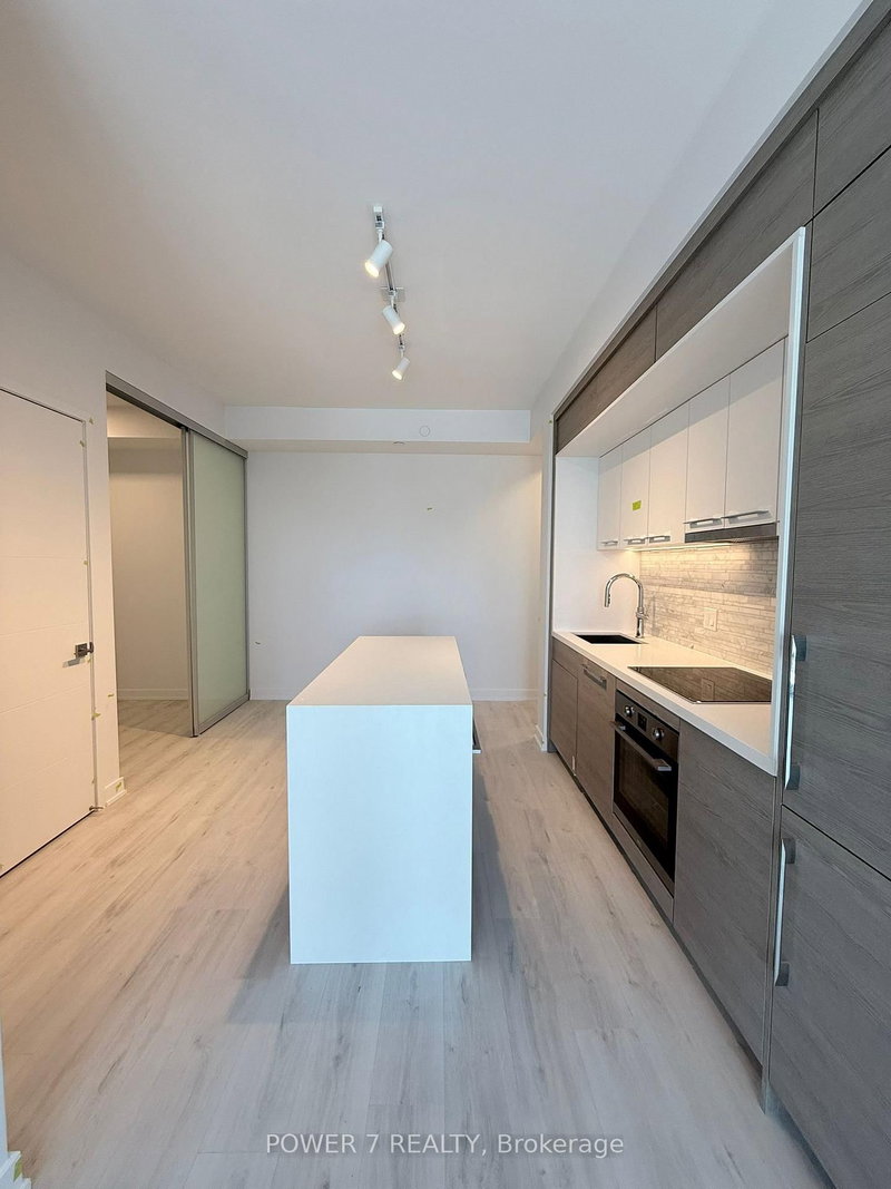 611 - 29 Green Trail Crt, Toronto, M2K 0J9 | Image 3