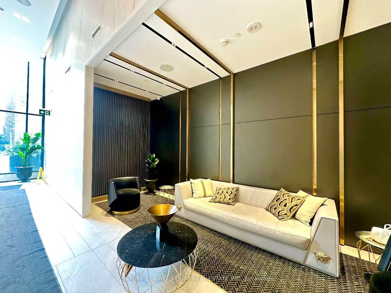 319 Jarvis Street, Unit 4805 - Photo 3