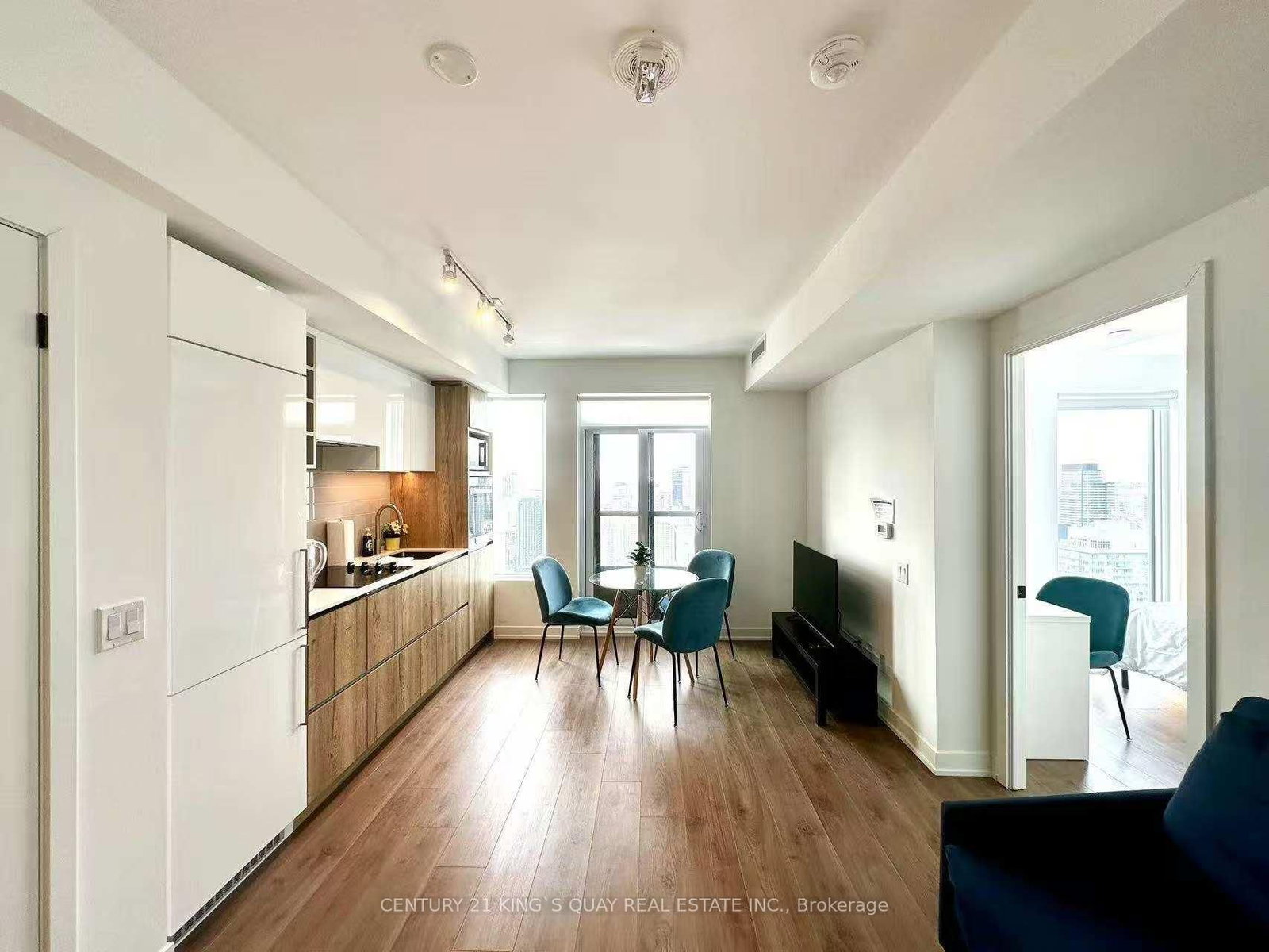 319 Jarvis Street, Unit 4805 - Photo 4