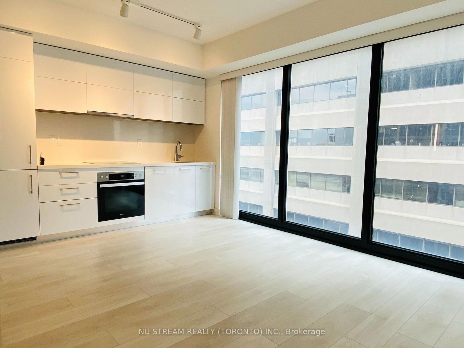 188 Cumberland Street, Unit 1007 - Photo 9