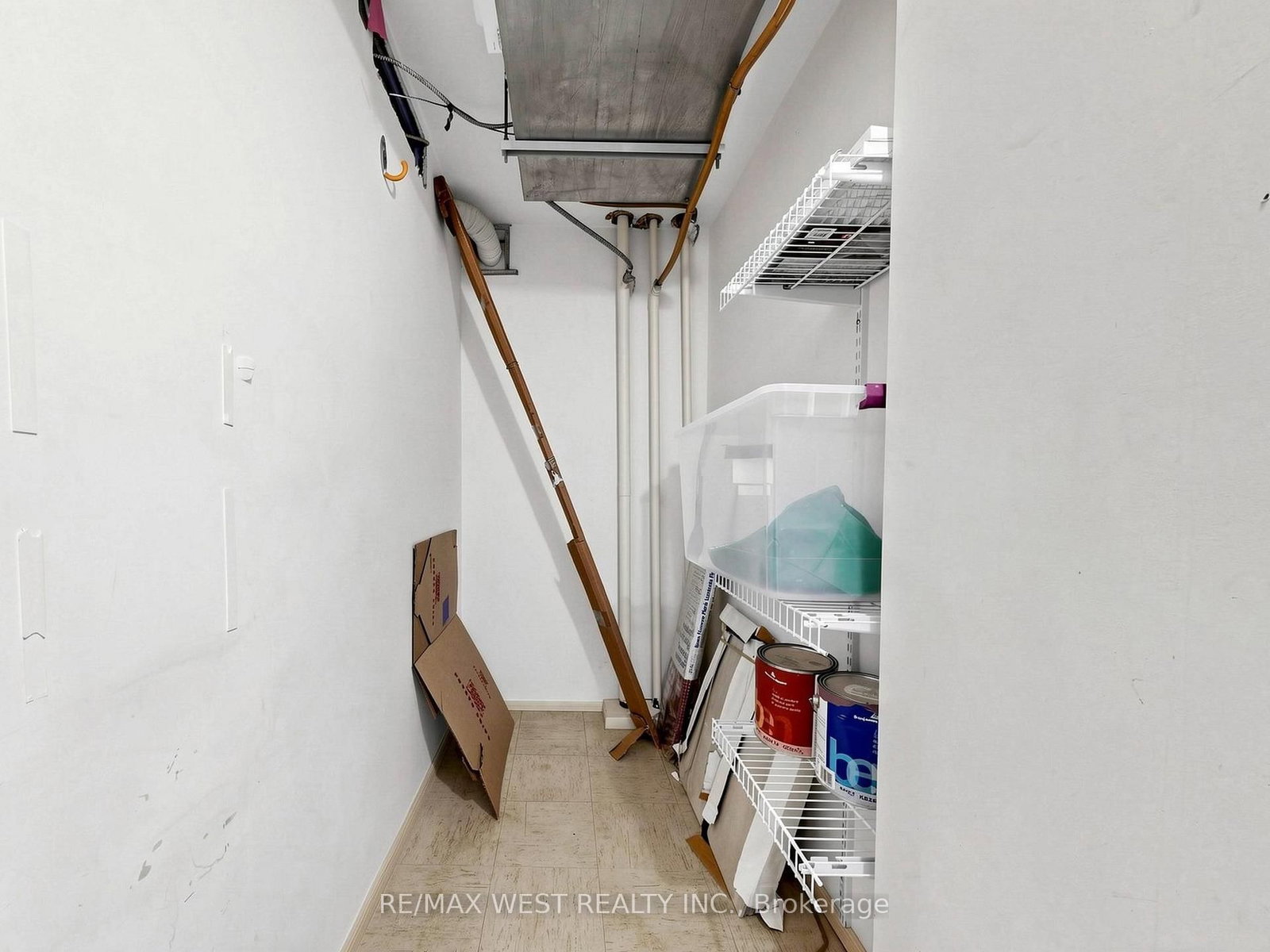 725 King Street W, Unit 211 - Photo 8