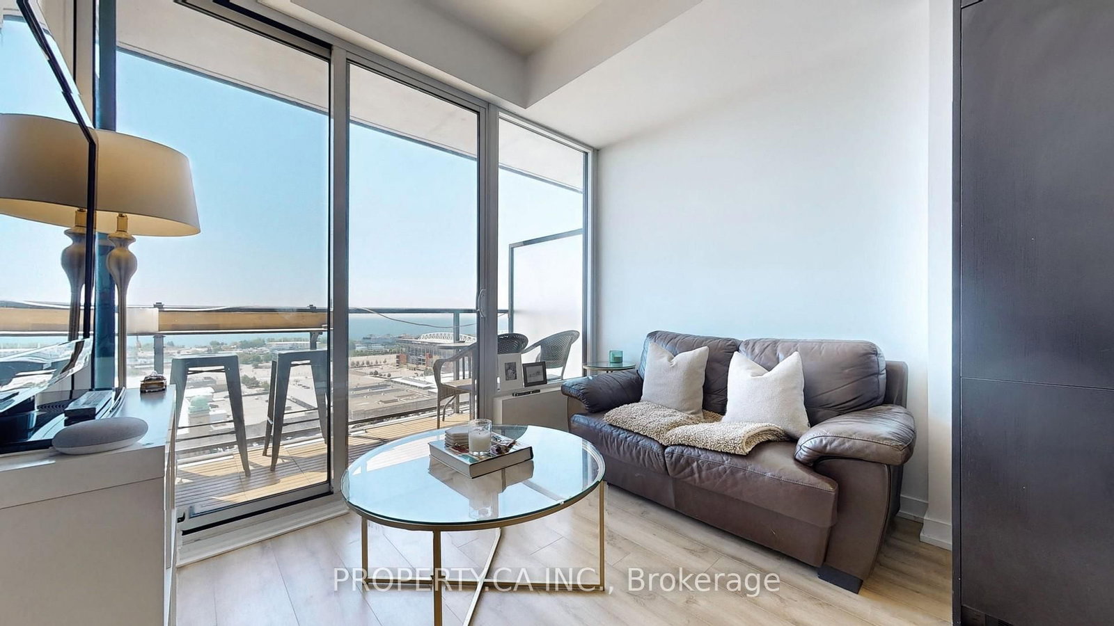 135 East Liberty Street, Unit 2012 - Photo 17