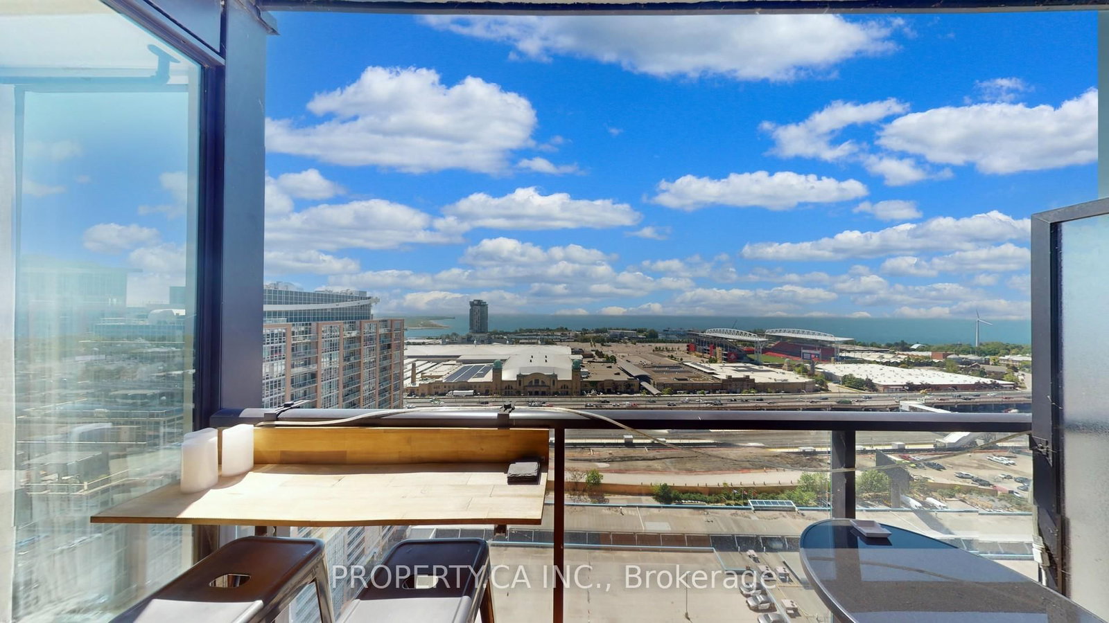 135 East Liberty Street, Unit 2012 - Photo 4