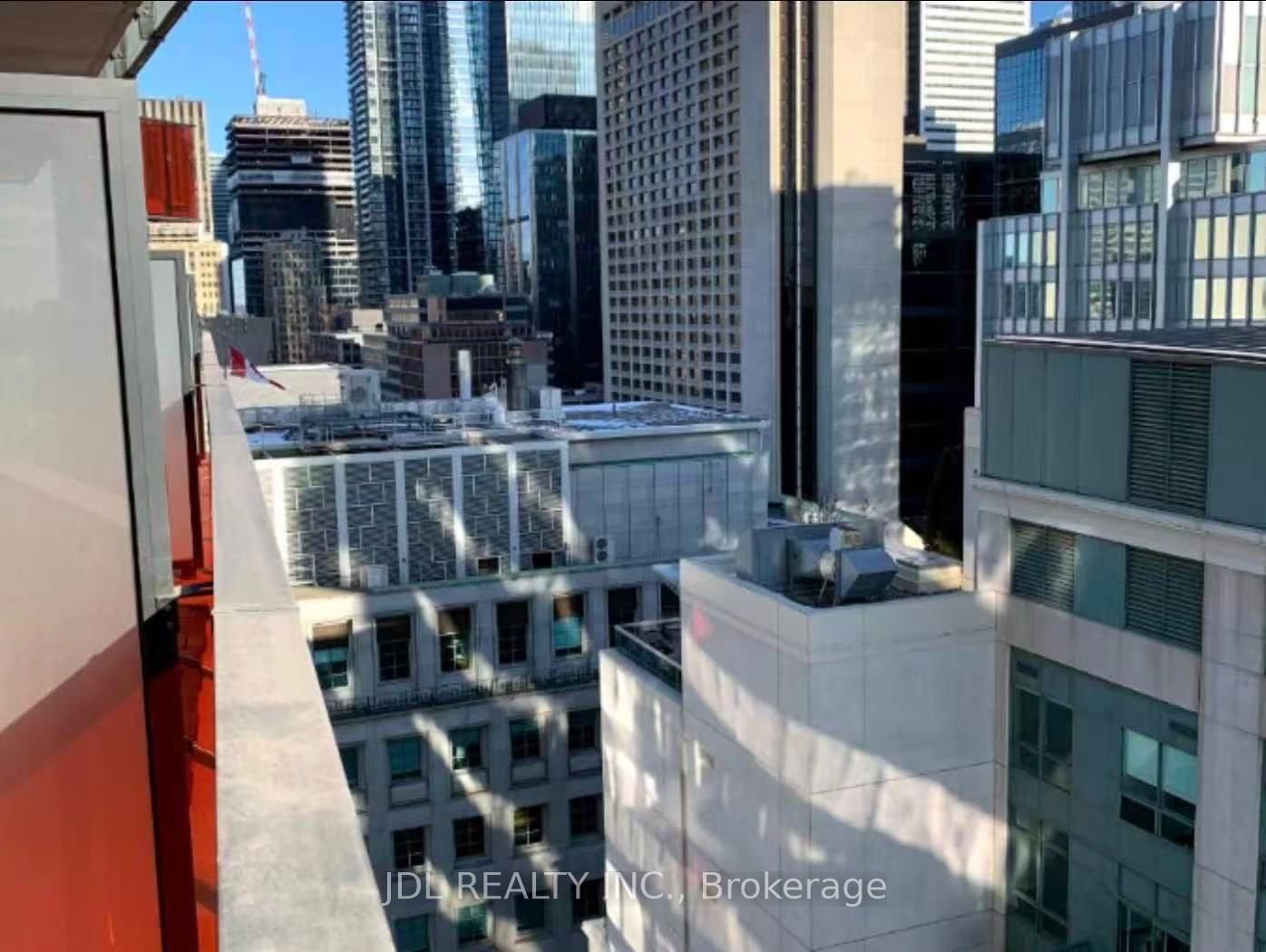 215 Queen Street W, Unit 1516 - Photo 7