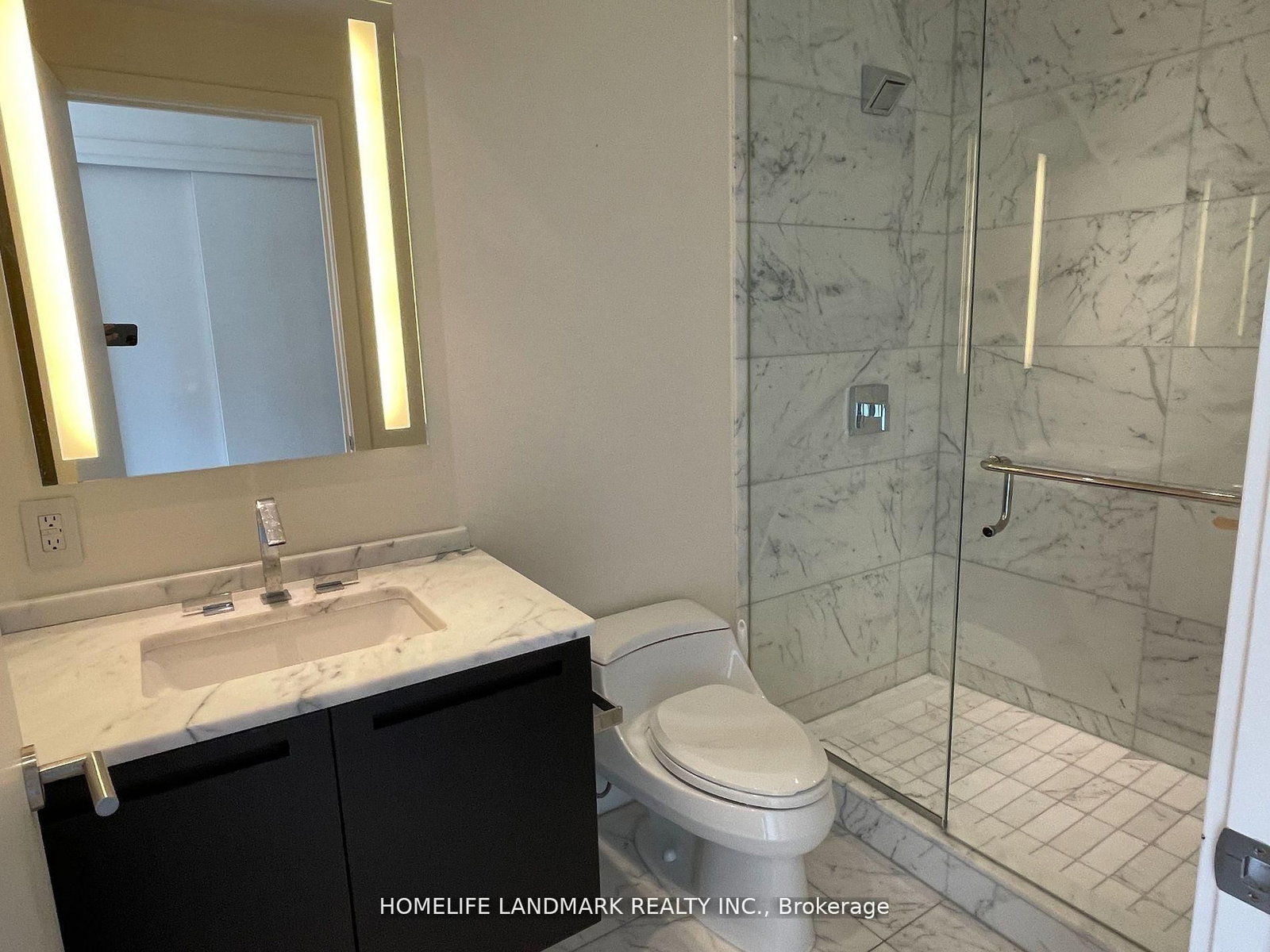 Condo for sale at 3801-180 University Avenue, Toronto, Ontario, M5H 0A2 - Waterfront Communities C1 - MLS: C12987884