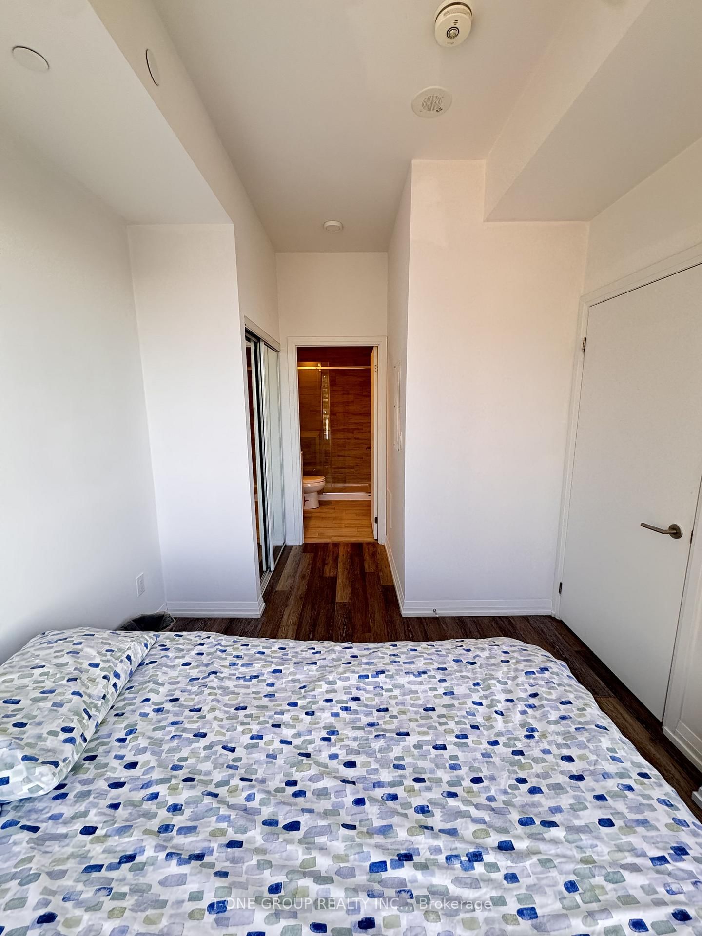 75 Canterbury Place E, Unit 1115 - Photo 10