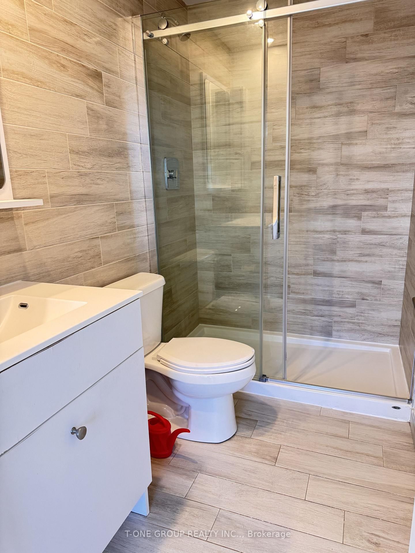 75 Canterbury Place E, Unit 1115 - Photo 9