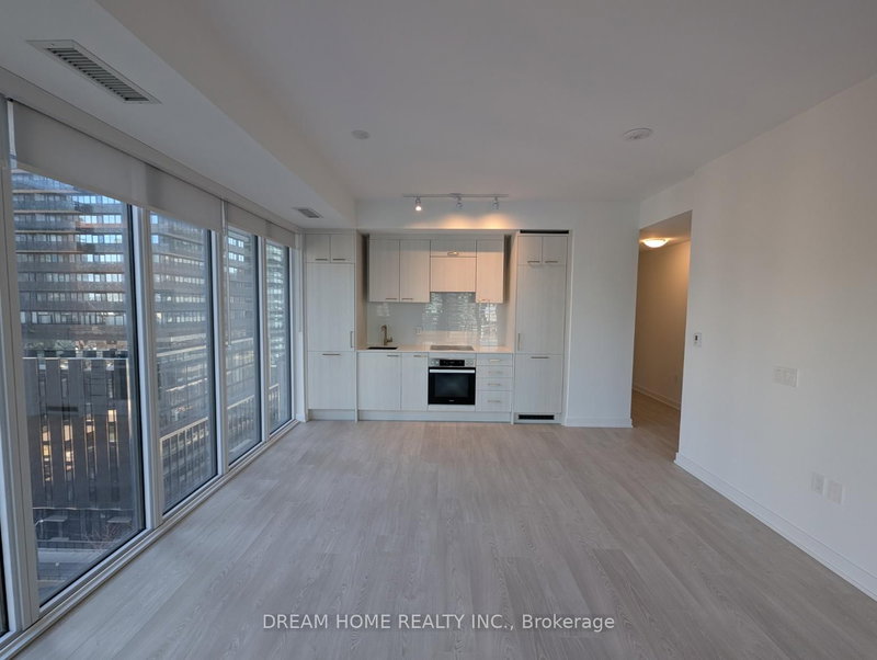 home for lease on 909-634 Church Street