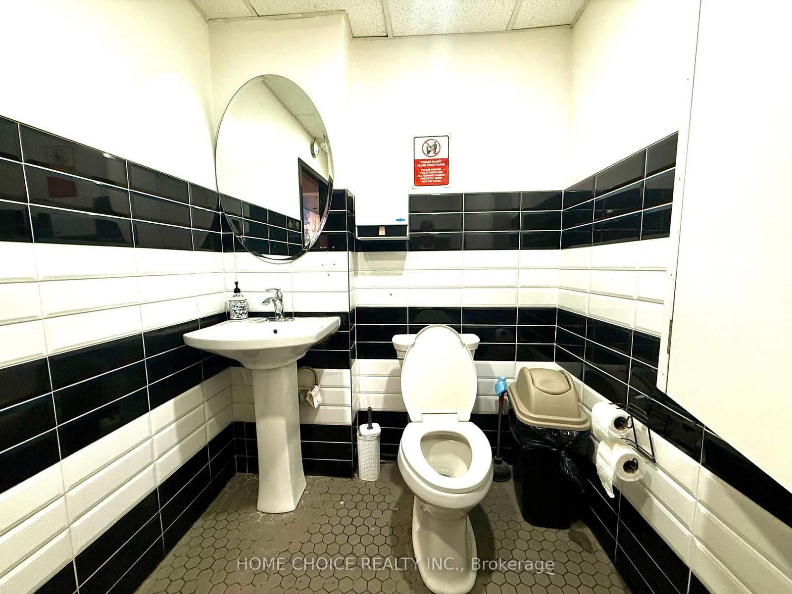 263 King Street E - Photo 8