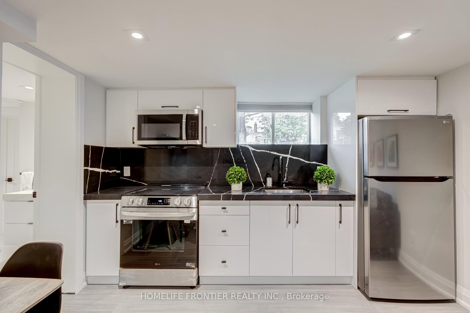 315 Johnston Avenue, Unit A - Photo 11