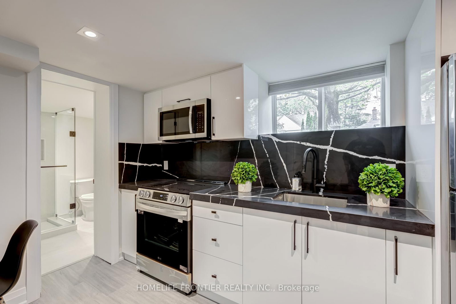 315 Johnston Avenue, Unit A - Photo 12