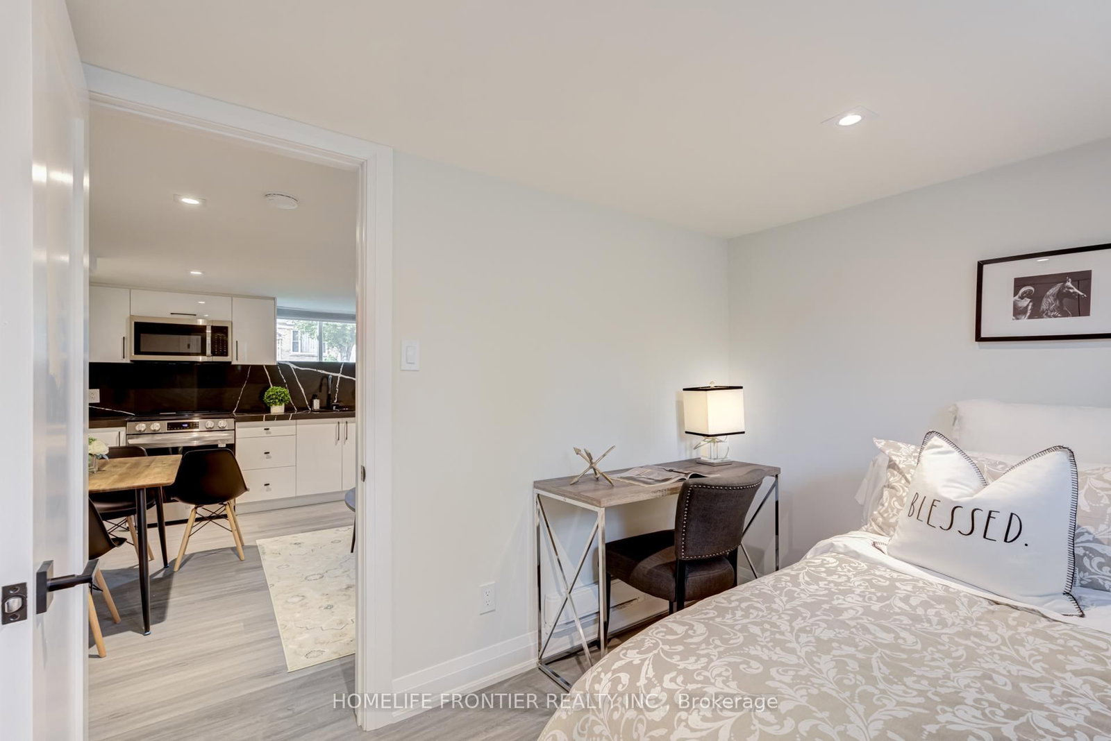 315 Johnston Avenue, Unit A - Photo 17