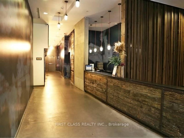 309 - 5 St. Joseph Street