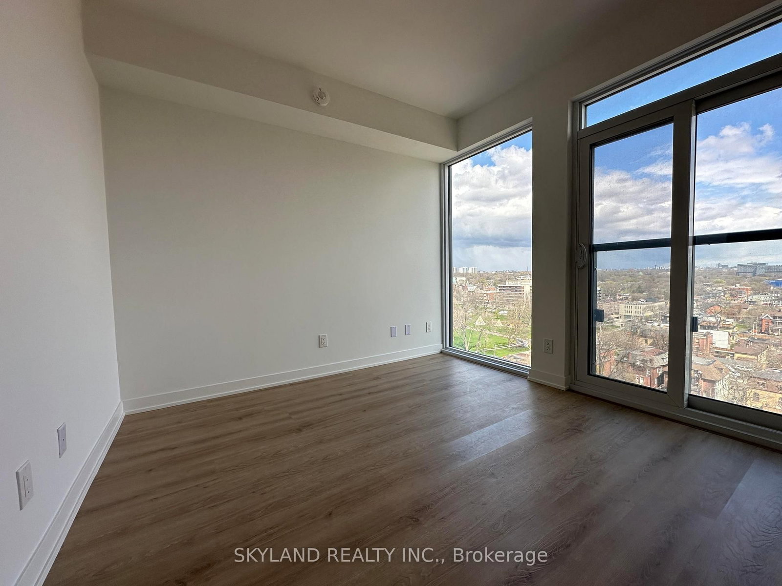 319 Jarvis Street, Unit 1212 - Photo 2