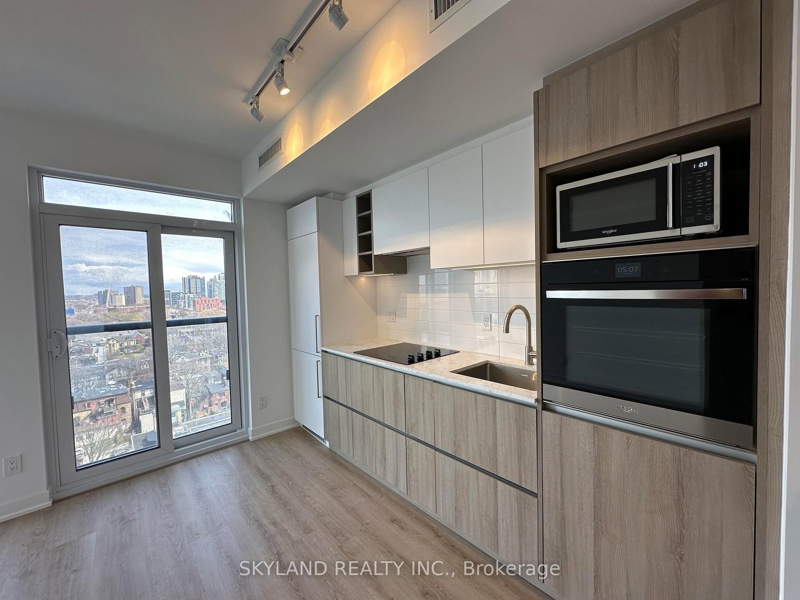 319 Jarvis Street, Unit 1212 - Photo 3