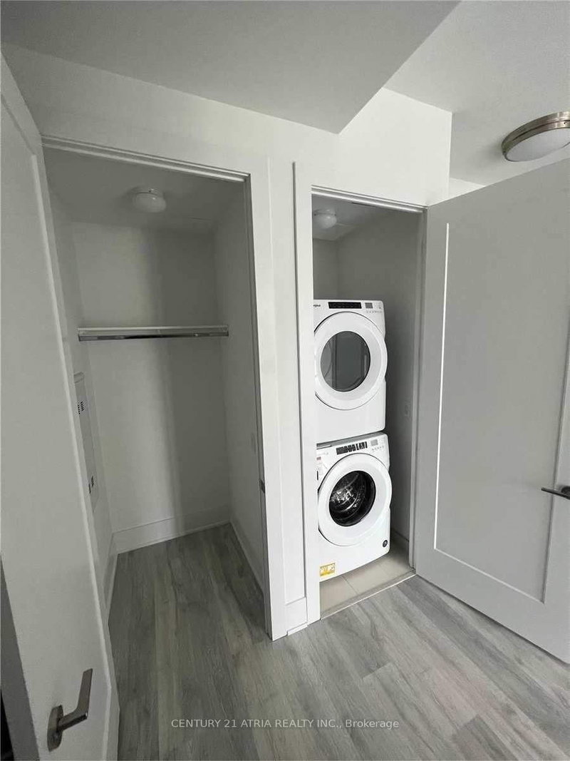 712 - 118 Merchants' Wharf Ave, Toronto, M5A 0L3 | Image 2