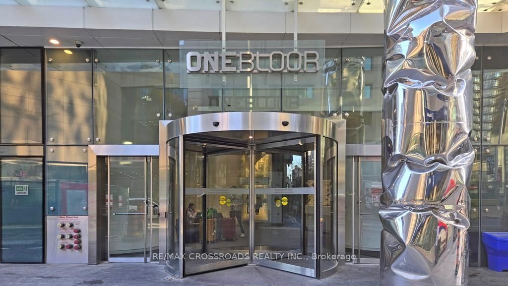 1 Bloor Street, Unit 3208