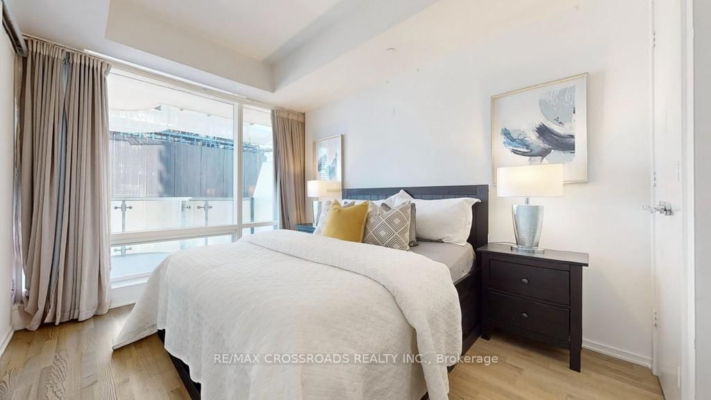 1 Bloor Street, Unit 3208 - Photo 14