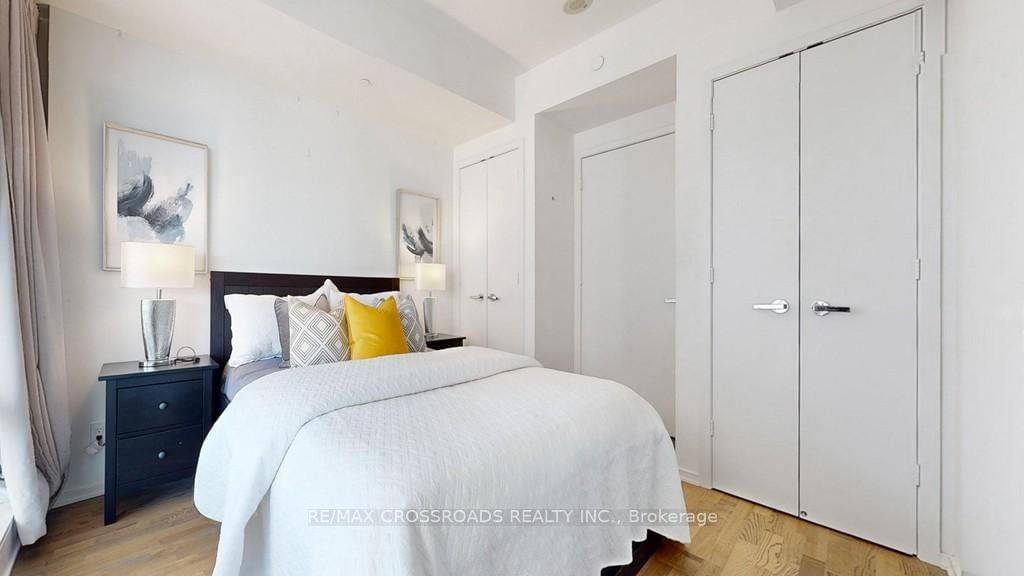 1 Bloor Street, Unit 3208 - Photo 16