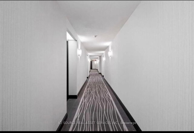 408 - 323 Richmond Street E