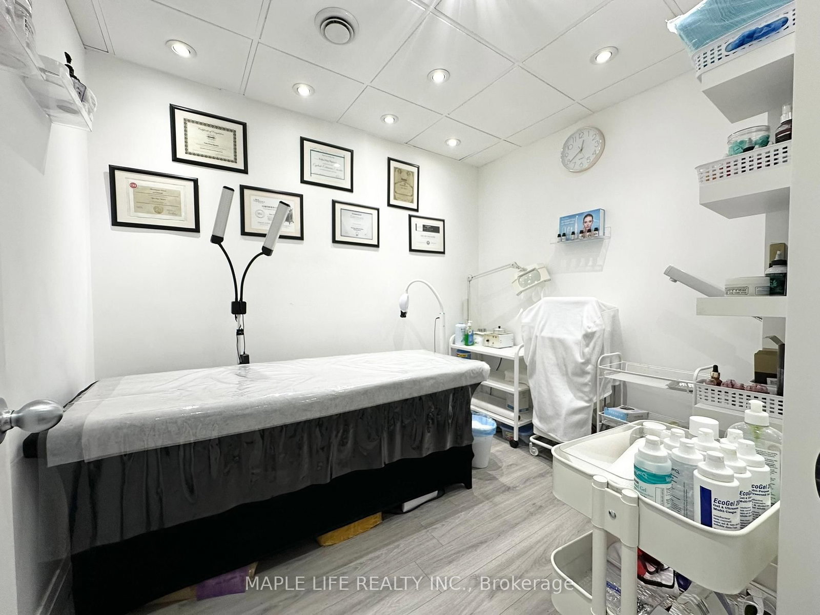 901 Yonge Street, Unit 106 - Photo 9