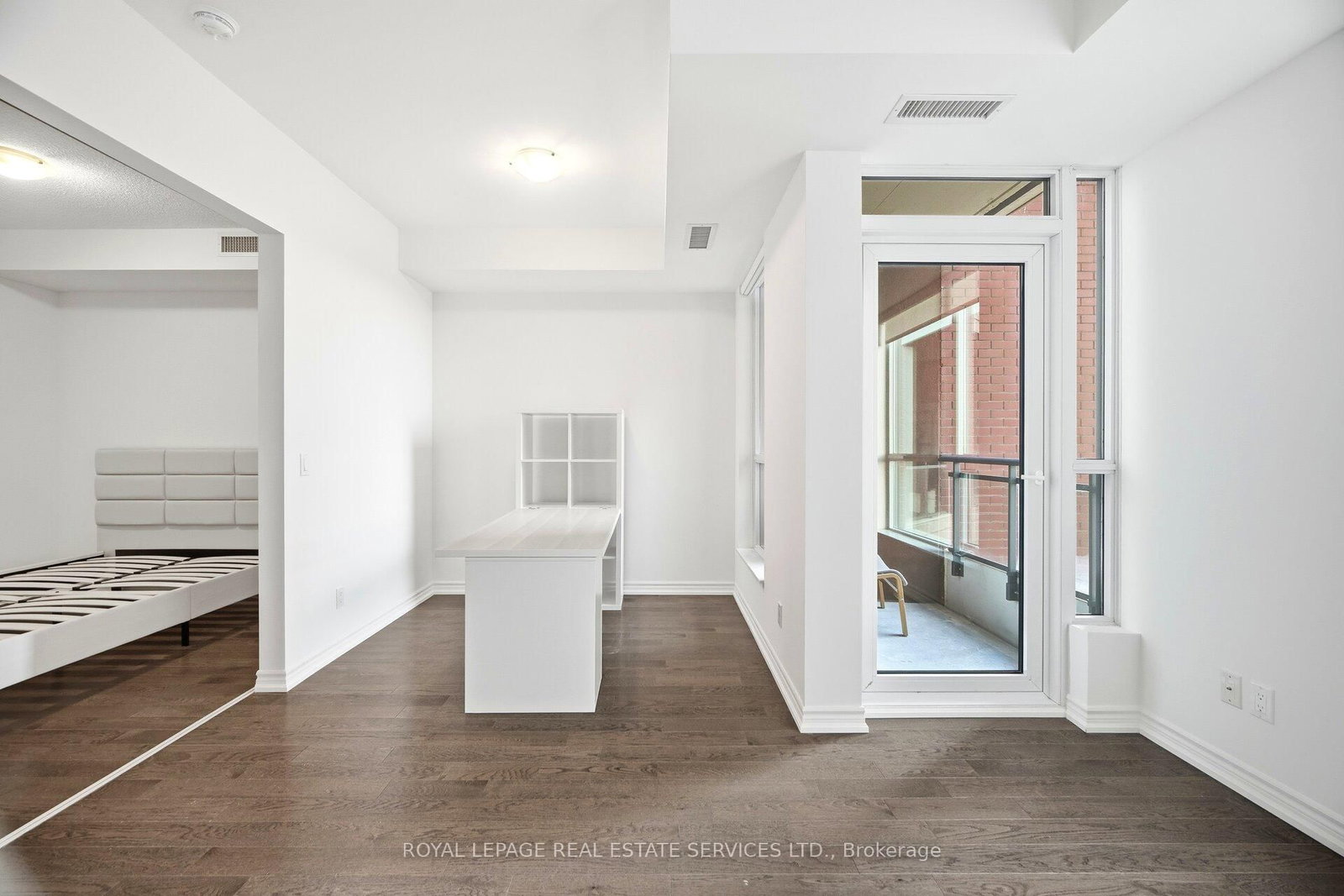 23 Glebe Road W, Unit 602 - Photo 15