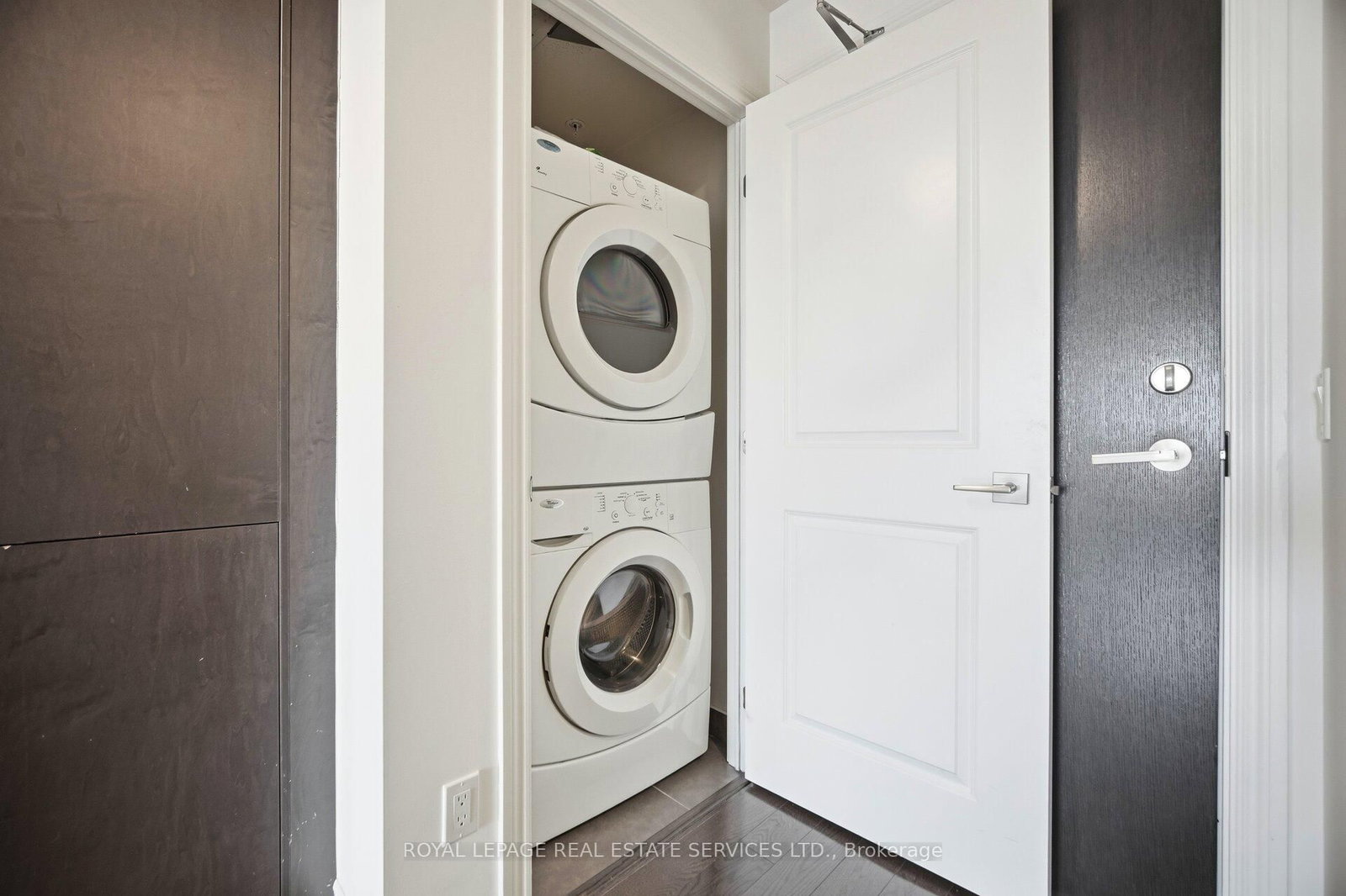 23 Glebe Road W, Unit 602 - Photo 21