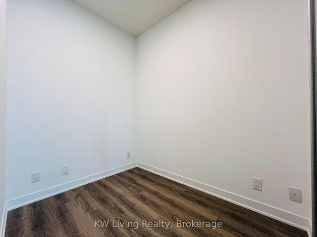 3908 - 180 Front Street E