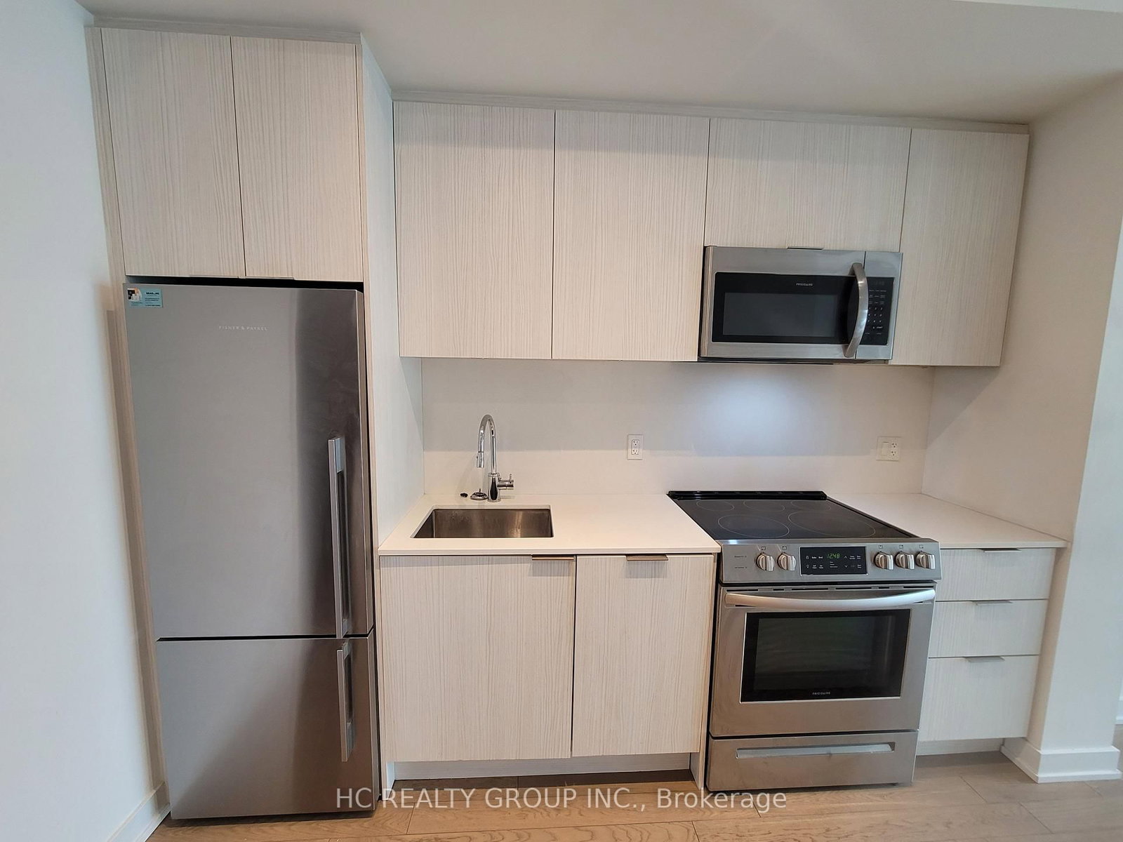 25 Richmond Street E, Unit 2207 - Photo 2