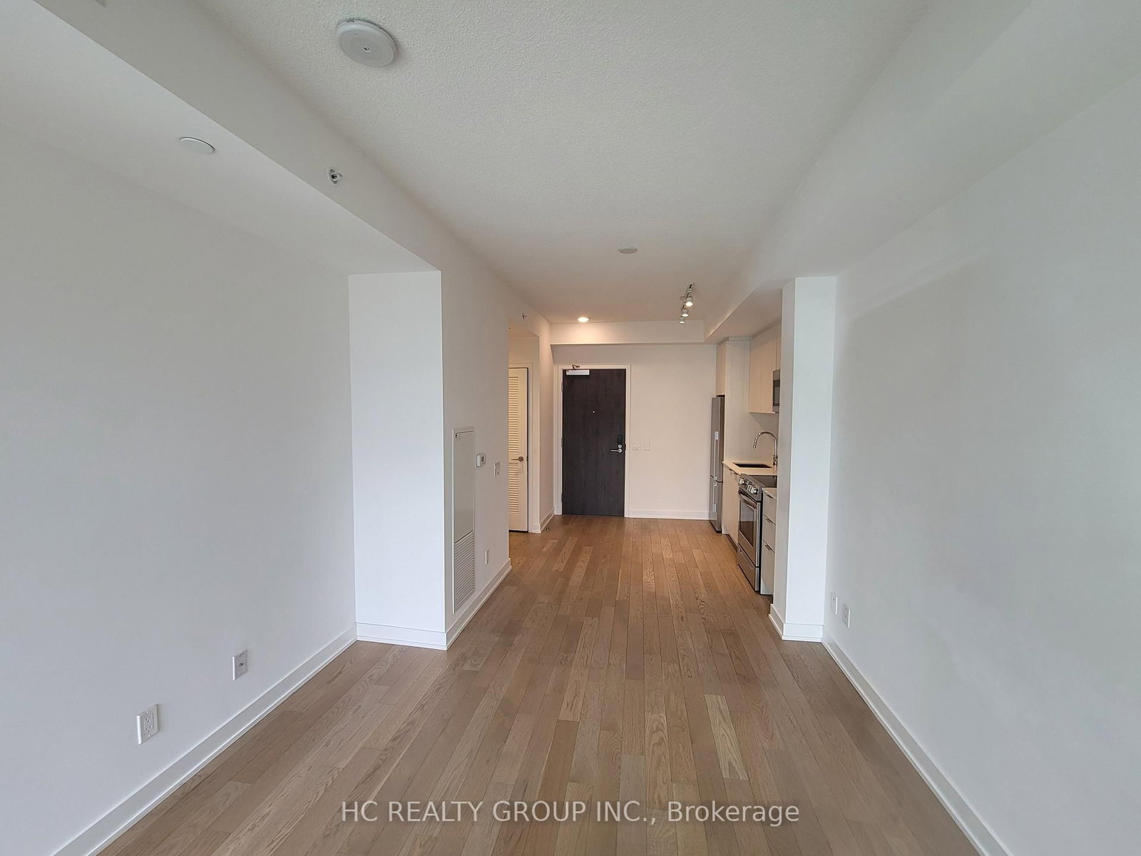 25 Richmond Street E, Unit 2207 - Photo 9
