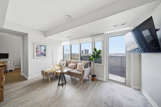 807 - 38 Monte Kwinter Court