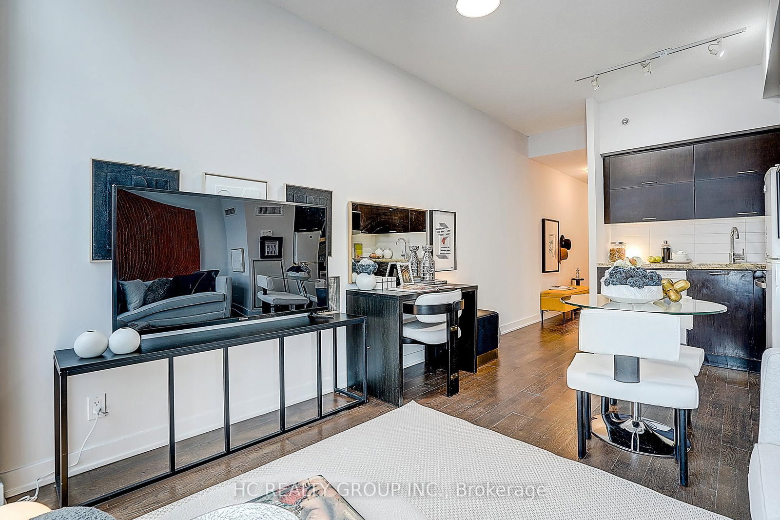 Condo for sale at 705-21 Nelson Street, Toronto, Ontario, M5V 3H9 - University - MLS: C12988362