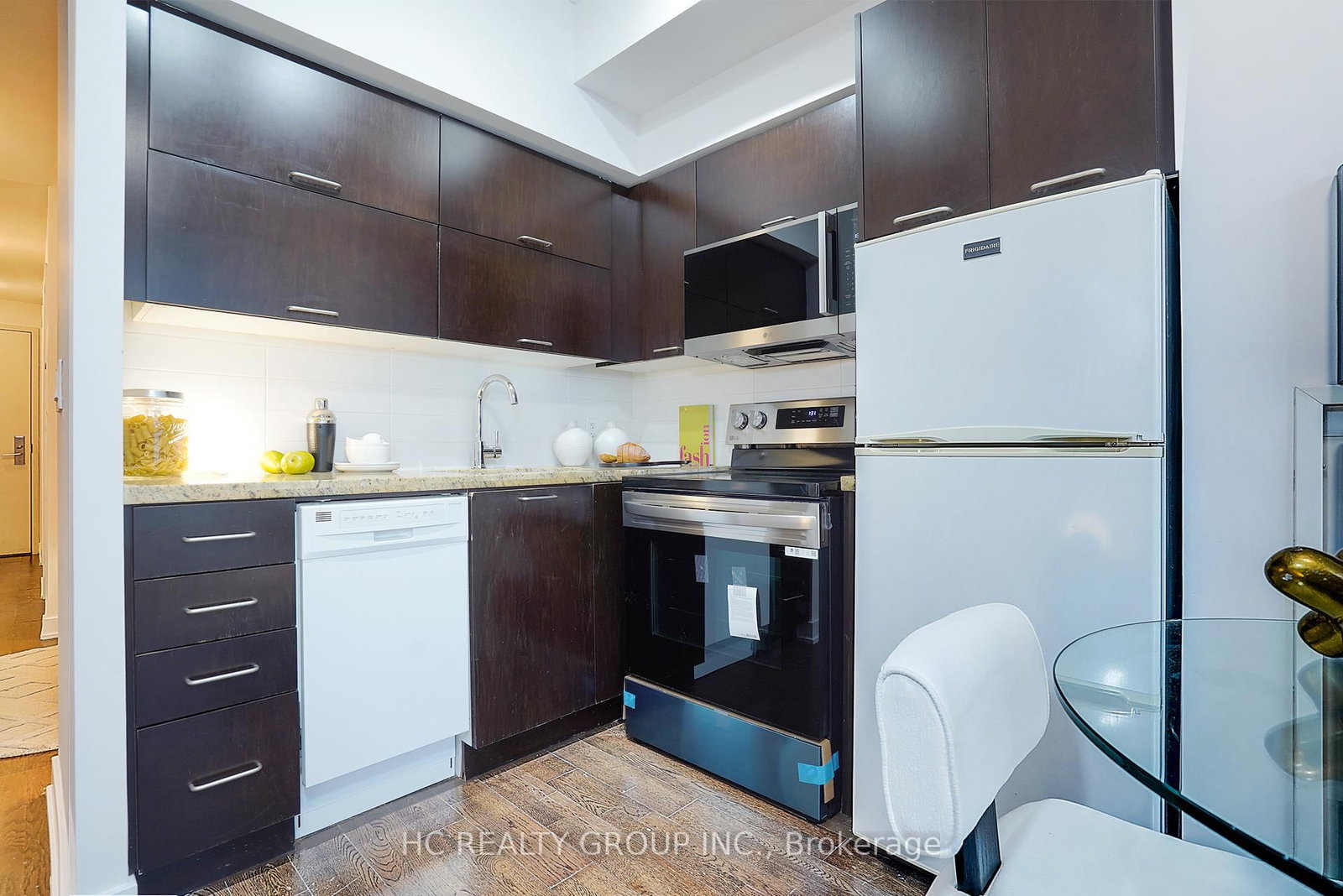 Condo for sale at 705-21 Nelson Street, Toronto, Ontario, M5V 3H9 - University - MLS: C12988362