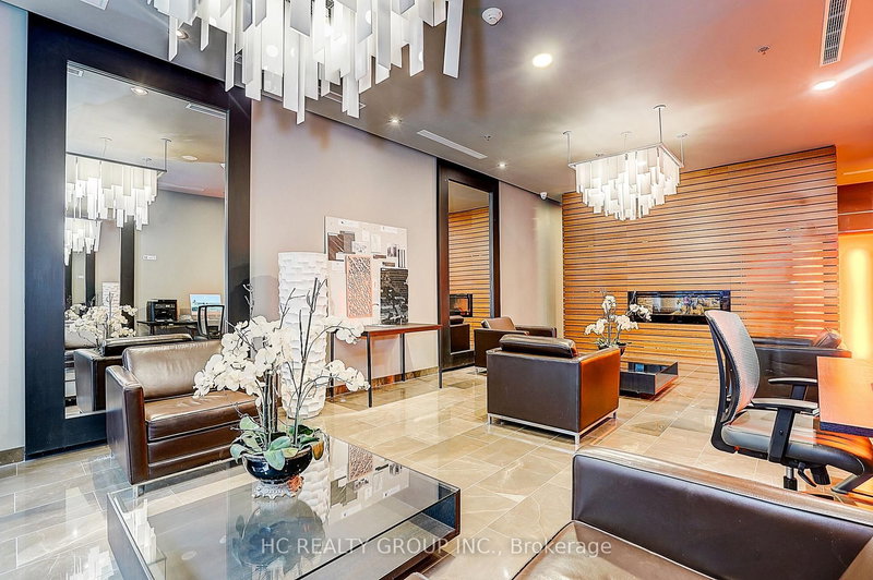 705 - 21 Nelson St, Toronto, M5V 3H9 | Image 3