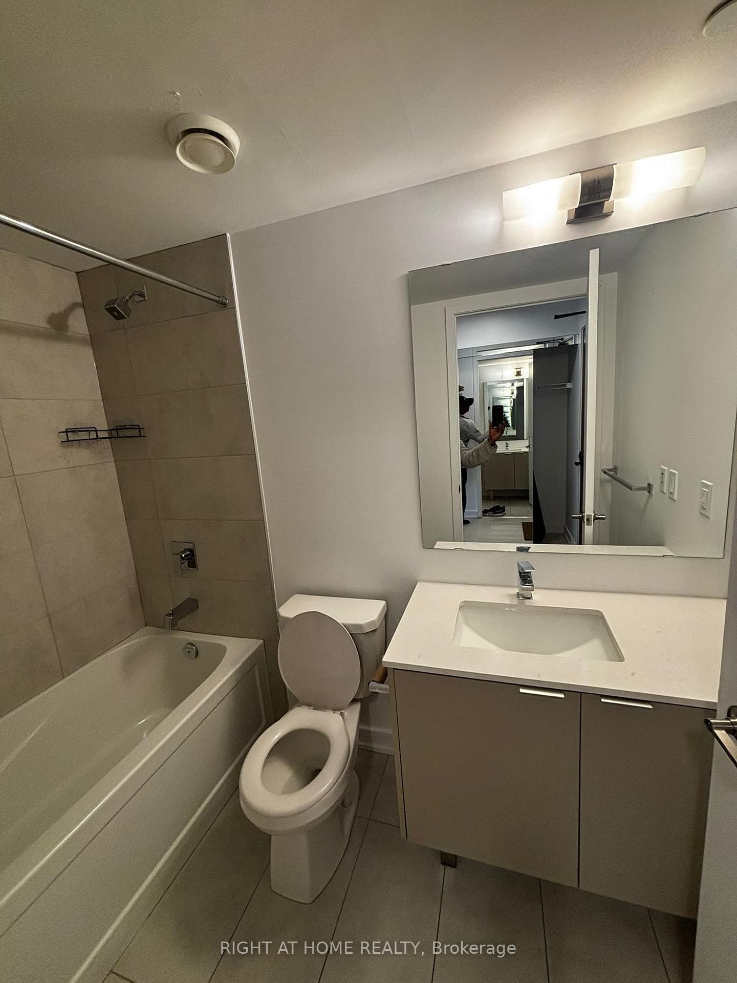 8 Tippett Road, Unit 1311 - Photo 14