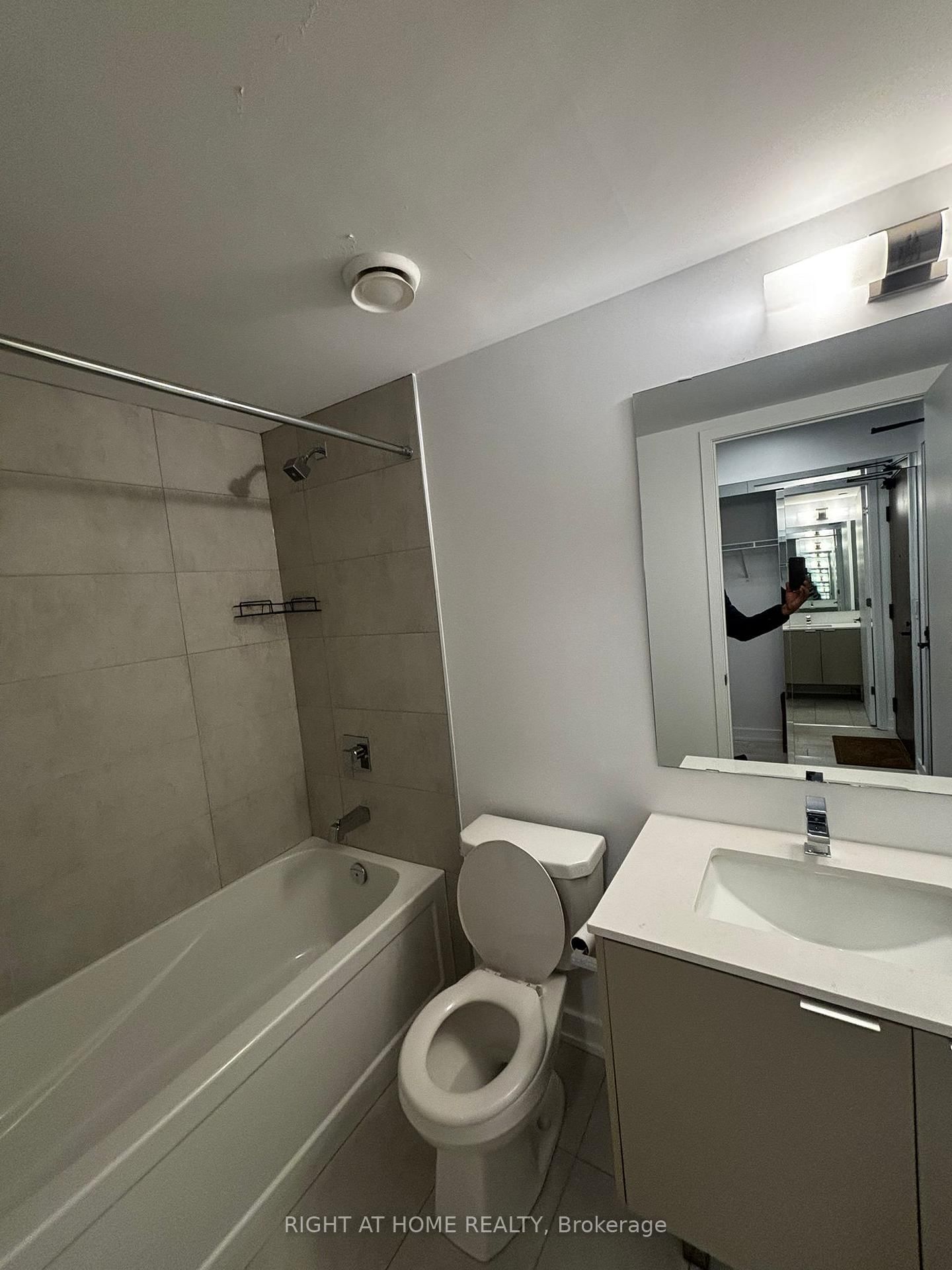 8 Tippett Road, Unit 1311 - Photo 15