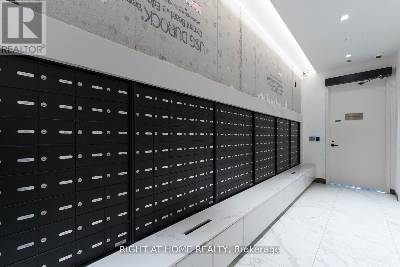 8 Tippett Road, Unit 1311 - Photo 24