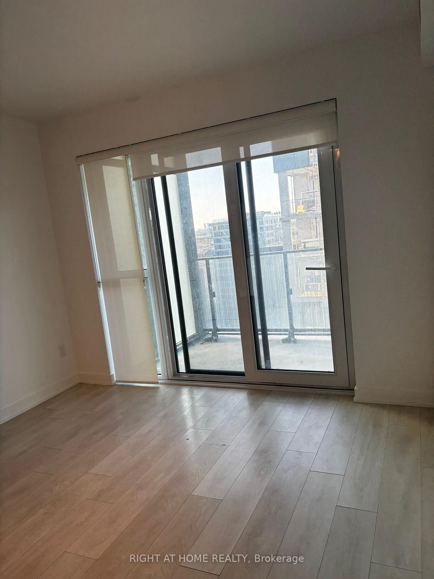 8 Tippett Road, Unit 1311 - Photo 4