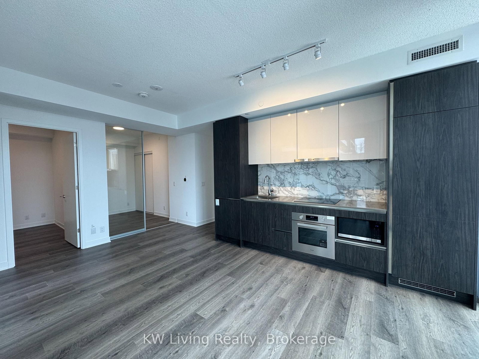 Condo for lease at 2006-180 Front Street, Toronto, Ontario, M5A 0A9 - Moss Park - MLS: C12988430