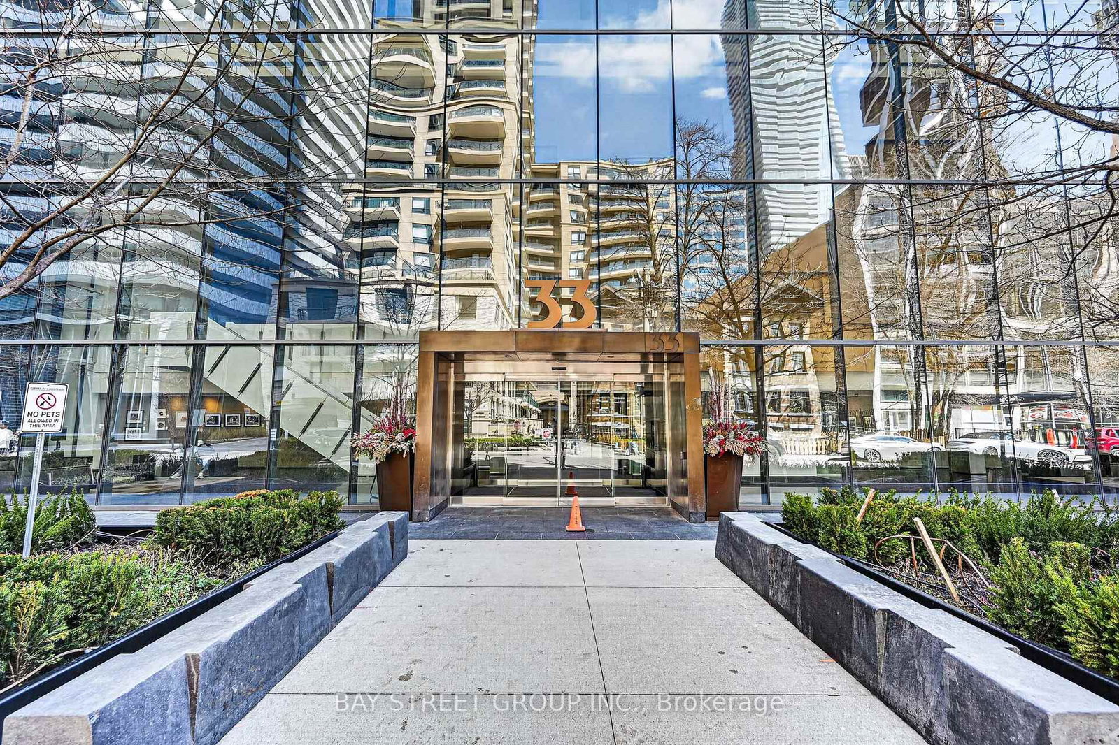 33 Charles Street E, Unit 3505 - Photo 28