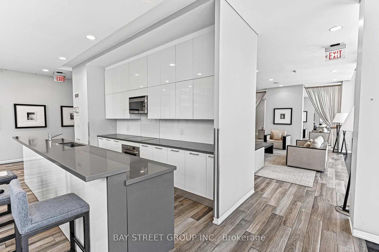 33 Charles Street E, Unit 3505 - Photo 29