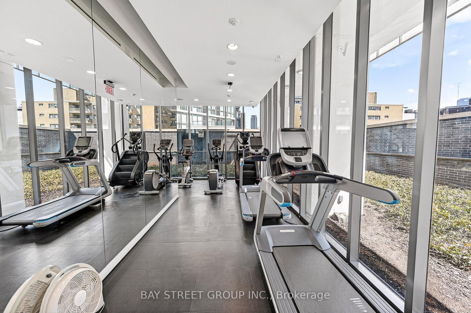 33 Charles Street E, Unit 3505 - Photo 38