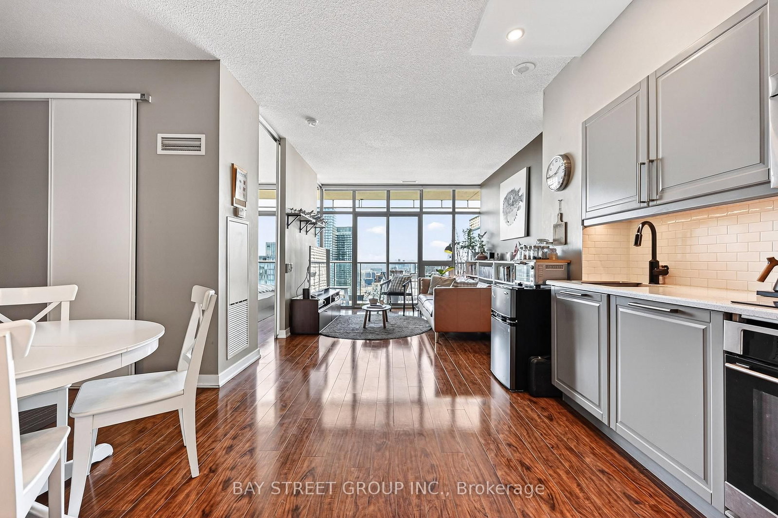 33 Charles Street E, Unit 3505 - Photo 8