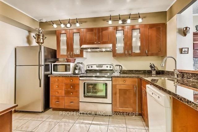 home for lease on 609-1131 Steeles Avenue W