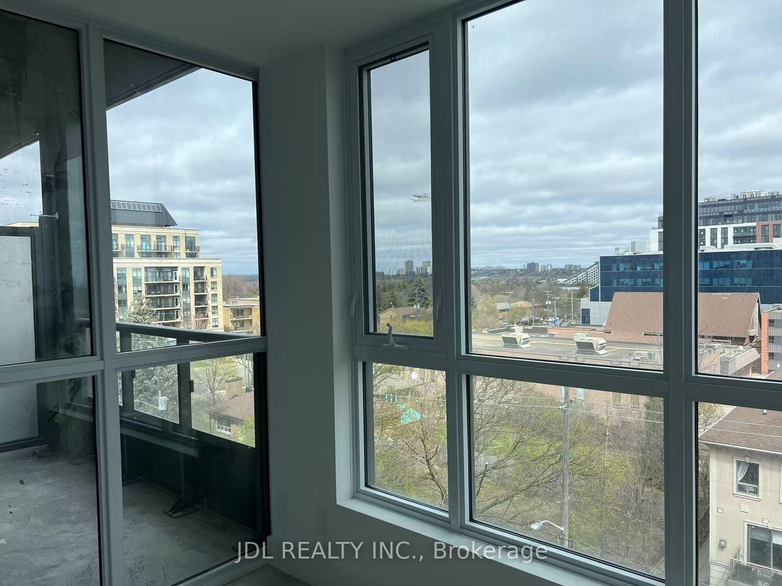 6 Greenbriar Road, Unit 613 - Photo 4