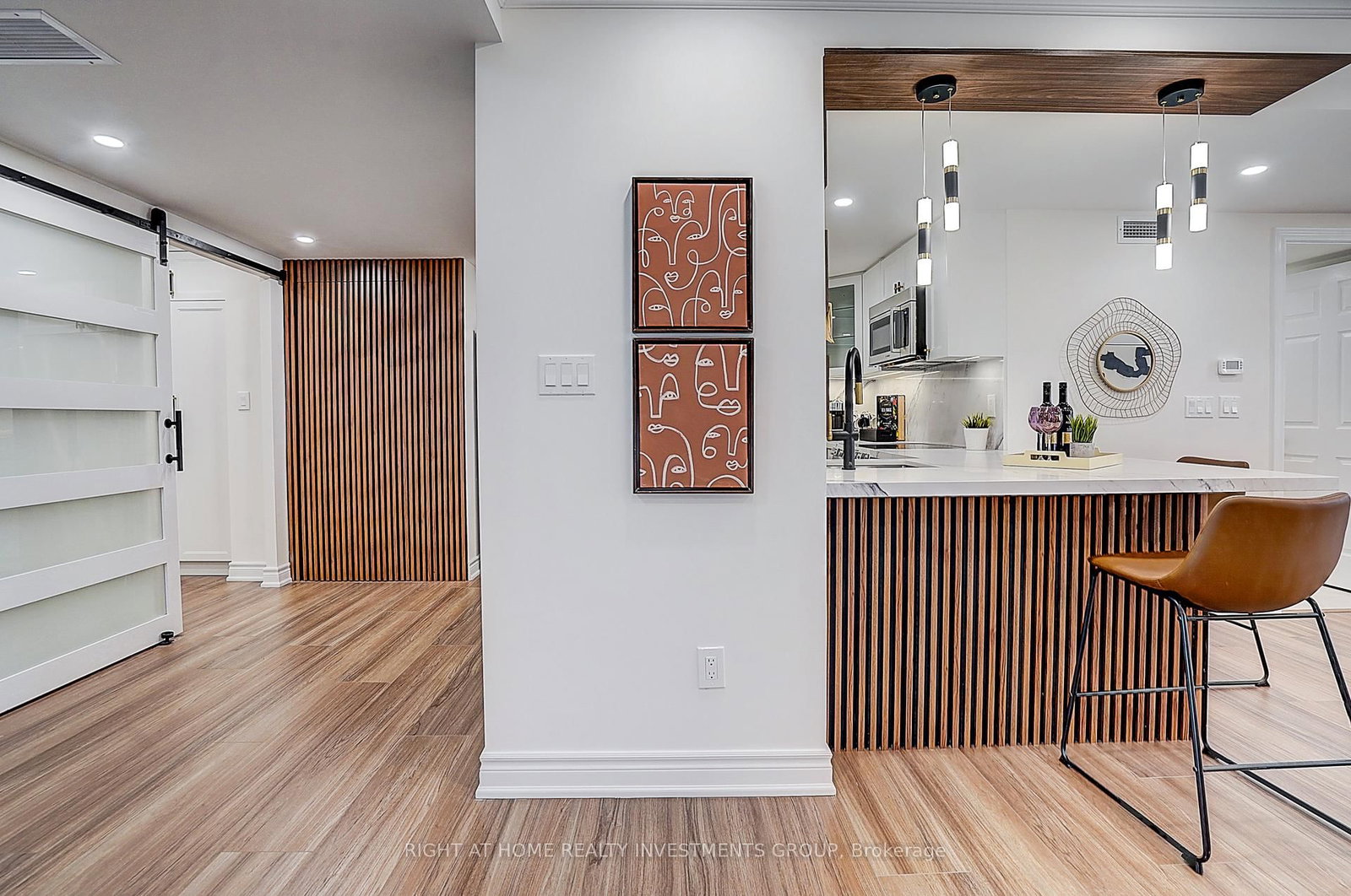 89 Skymark Drive, Unit 511 - Photo 22