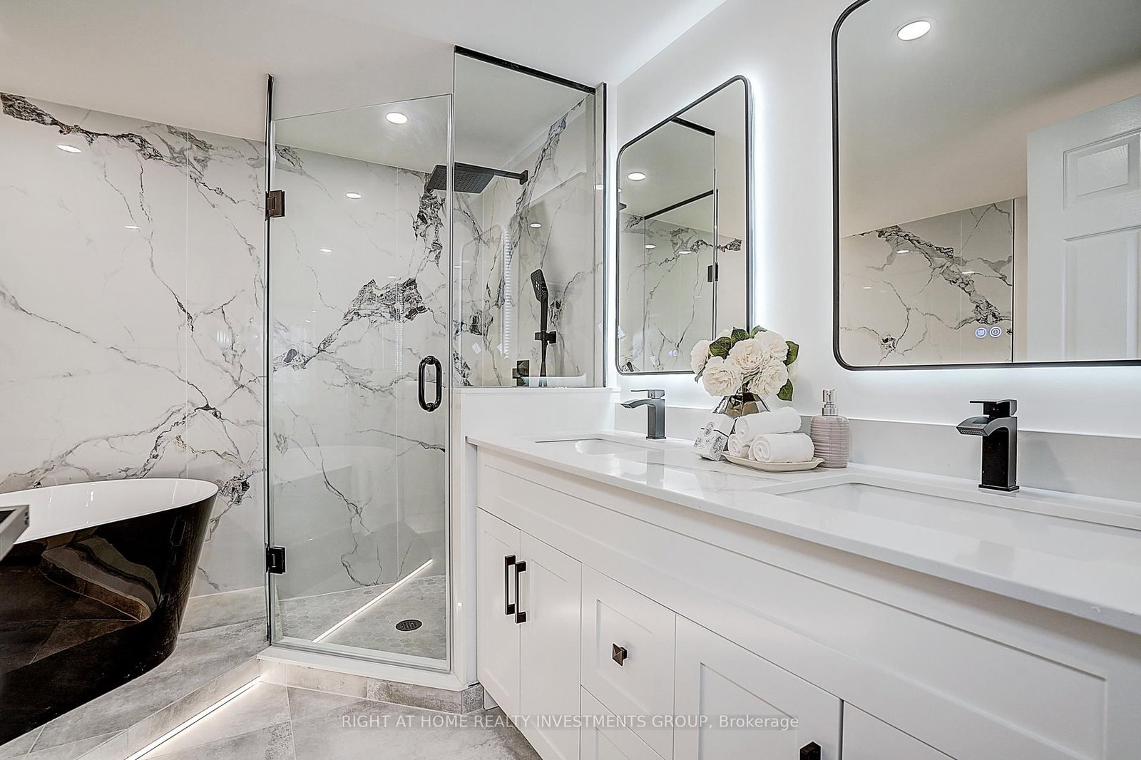 89 Skymark Drive, Unit 511 - Photo 35