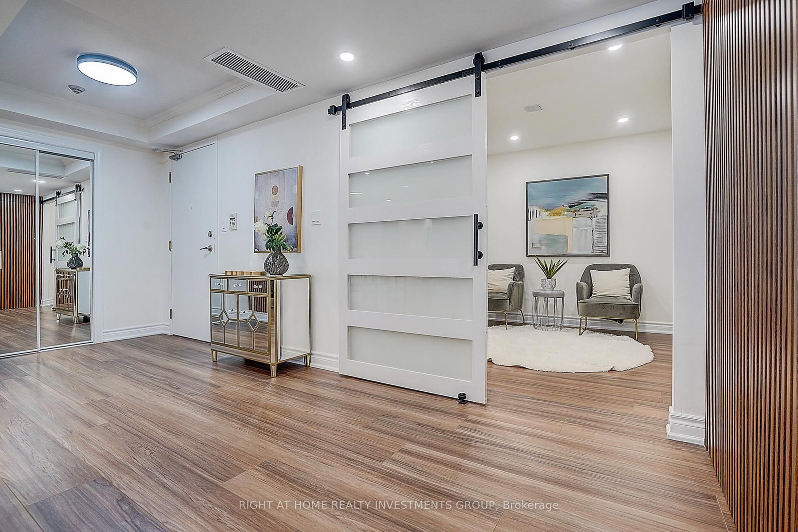 89 Skymark Drive, Unit 511 - Photo 41